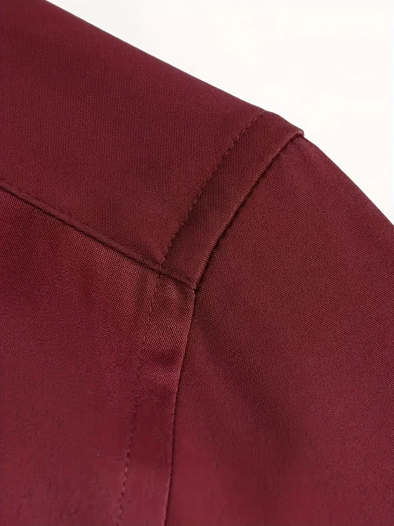 Byron™ | Elegant Butttoned Long-Sleeved Shirt