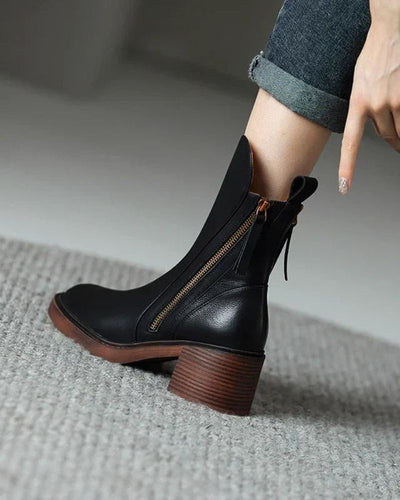 Noreen™ | Black leather boots with a comfortable heel, elegant and timeless