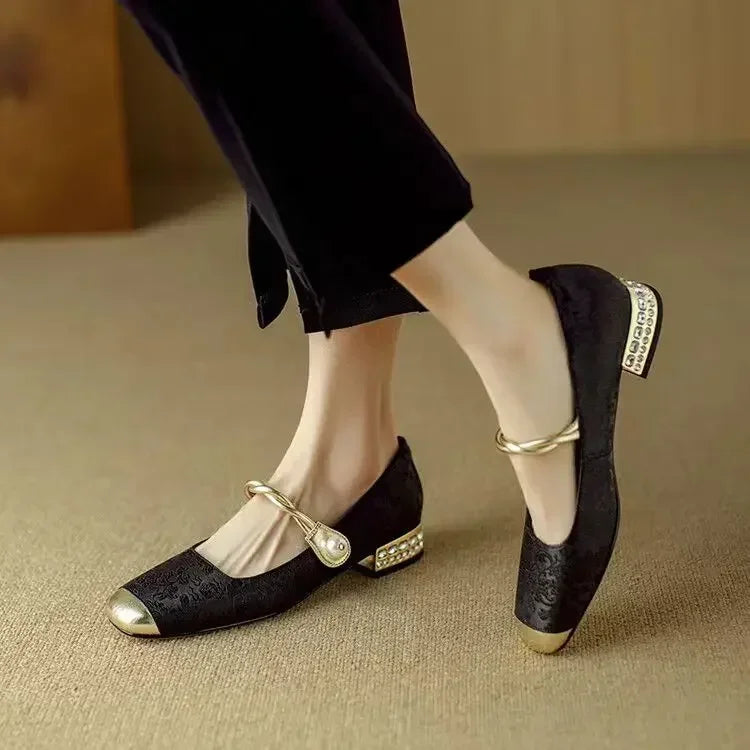 Cilia™ | Sandals with Refined Details & Absolute Comfort