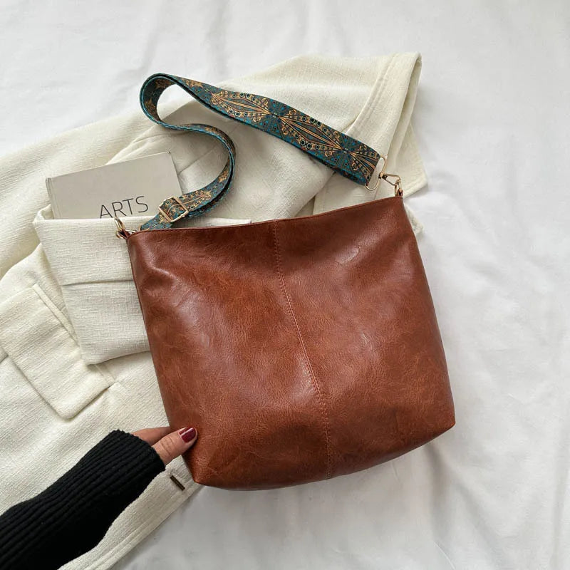 Chelsey’s Vintage Charm | Leather Shoulder Bag