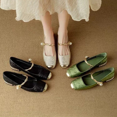 Cilia™ | Sandals with Refined Details & Absolute Comfort