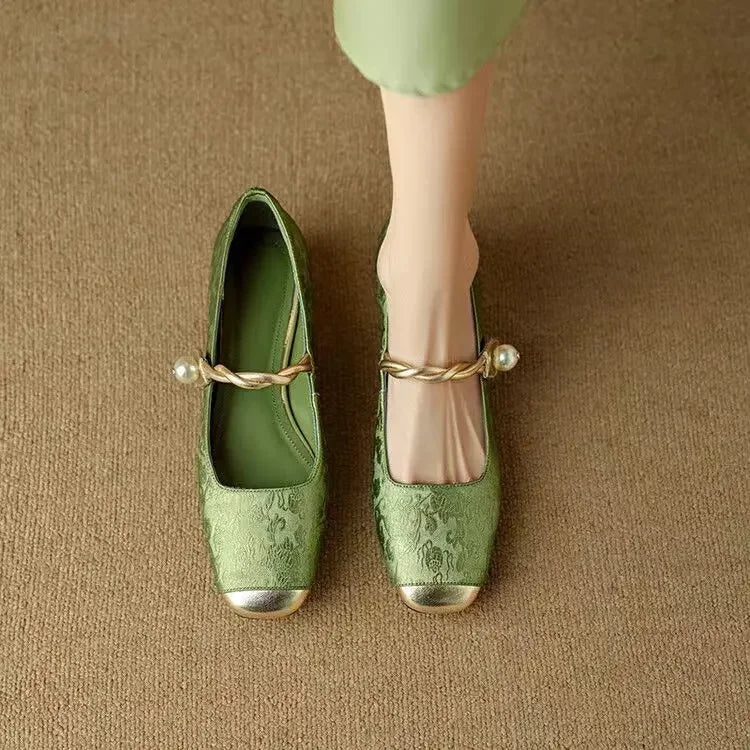 Cilia™ | Sandals with Refined Details & Absolute Comfort